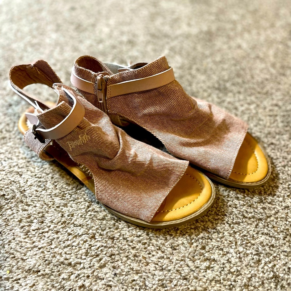 Blowfish Sandals sz 6.5